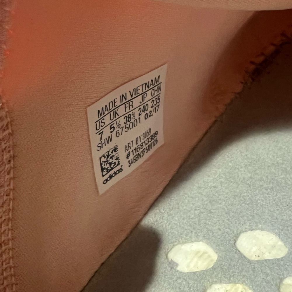 Adidas NMD R1 - Picture 4 of 6